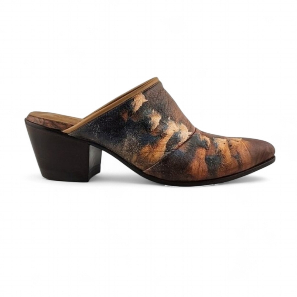 Icon Shoes Women's Brown Tooled Leather Art Print Heeled Mule Clog 7